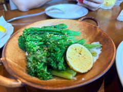 -Two Birds One Stone·一石二鸟(诚品生活店)