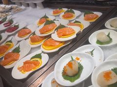 -雍容荟活帝王蟹活龙虾自助(苏宁旗舰店)
