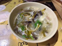 -琥珀老六龙虾(四里河店)