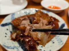 烧鸭腿-頂好酒家·经典粤菜(海信广场店)
