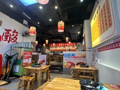 -黔二妞地摊火锅(龙华清湖店)