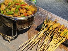 -老街烧烤大排档·地道湖北菜·龙虾馆(汉口火车站店)