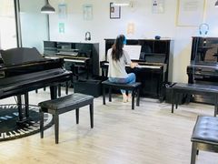 -梅纳·钢琴声乐架子鼓Mena Music(双井店)