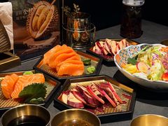 -铭牛烧肉·和牛海鲜自助(高新月牙湖店)