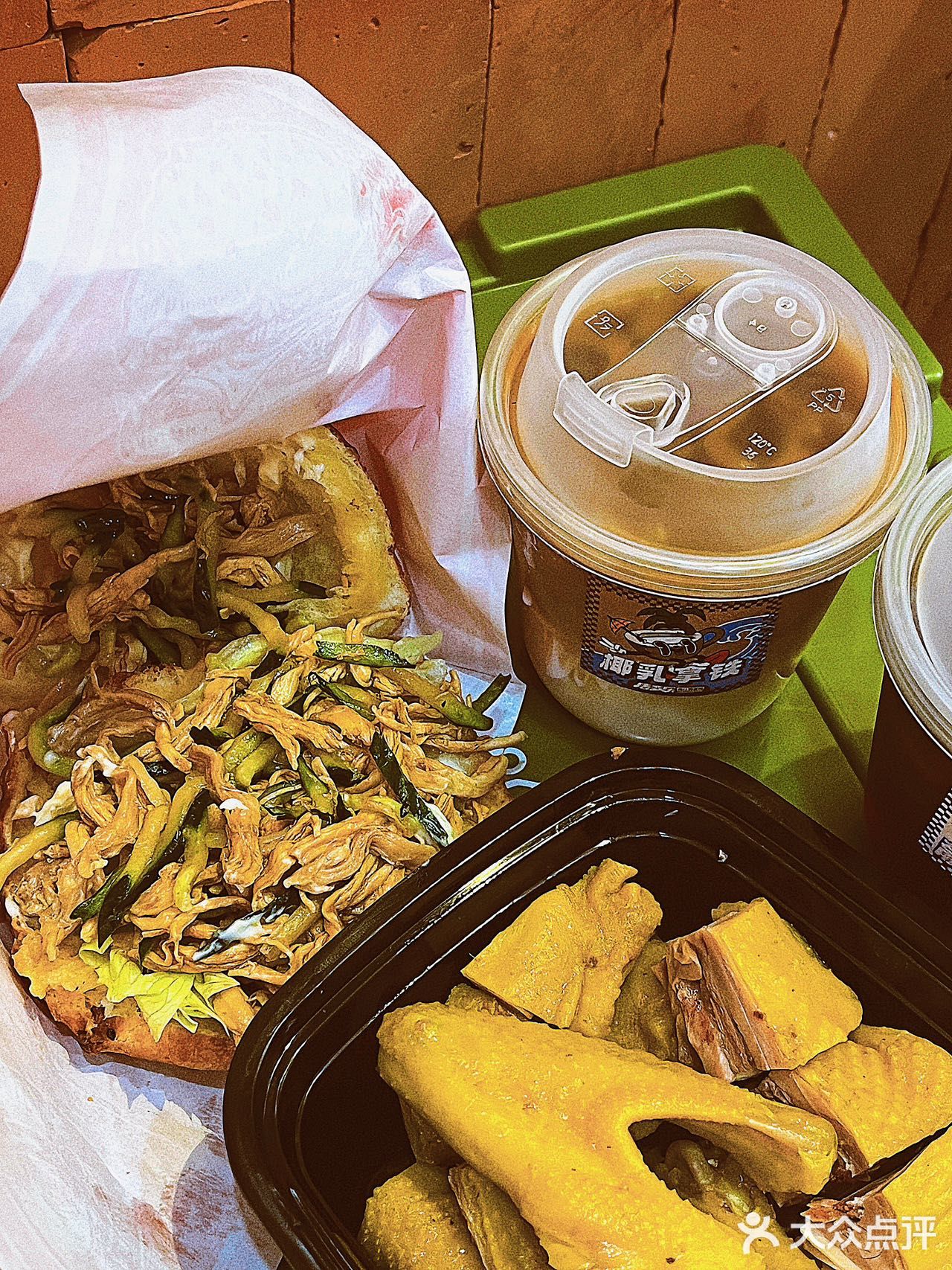 家人们！！在泉州挖到一家平价烤鸡店！！