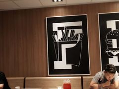 卡座-麦当劳(秣陵路店)