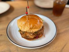 手撕猪肉汉堡-RAC BAR(安福路店)