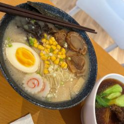 -玩元素·家庭游乐成长中心(香格里拉店)