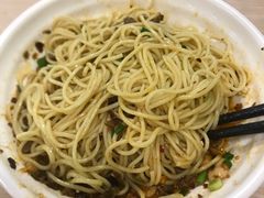 -伤心酸辣粉(体育东路店)
