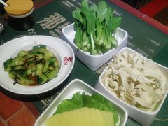 -龙虾风暴(松江店)