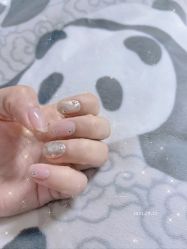 -槿里日式美甲工作室