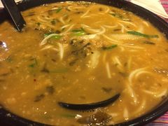 -香巴拉云南餐厅(华莱坞店)