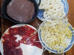 -沸炉重庆老火锅(军事博物馆店)