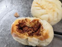 奥尔良鸡腿包-老陶包子铺(南大西南村店)