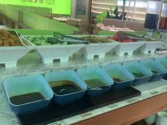 -洪氏嗨捞·广东猪肚鸡·椰子鸡火锅(西咸万象城店)
