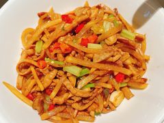 酸萝卜炒肥肠-湘中缘·湖南菜(娄底驻京办店)