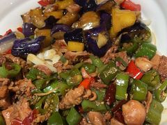 茄子肉丁小公鸡双拼拌面-文三里屯面馆(三里屯店)