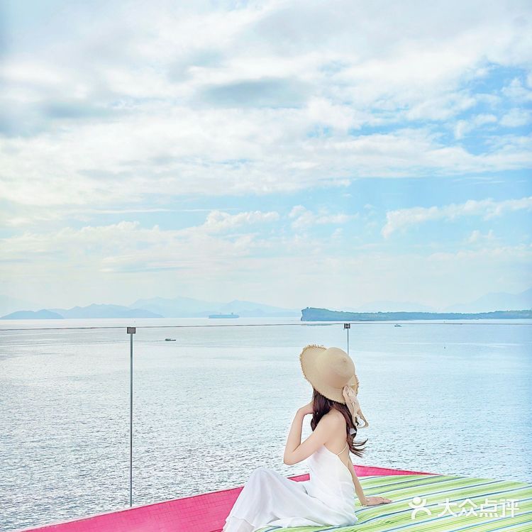 深圳｜绝美的🏞️苫也暮悬崖海景餐厅