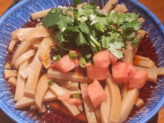 -包整·丝娃娃(甲秀楼景观店)