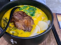 酸汤猪软骨面-和府捞面(东直门银座店)