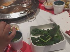 -左庭右院鲜牛肉火锅(金山万达店)