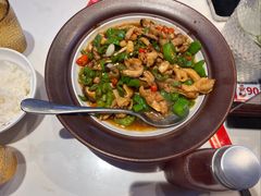 -渝是乎酸菜鱼·川渝小炒(新世界百货望京店)