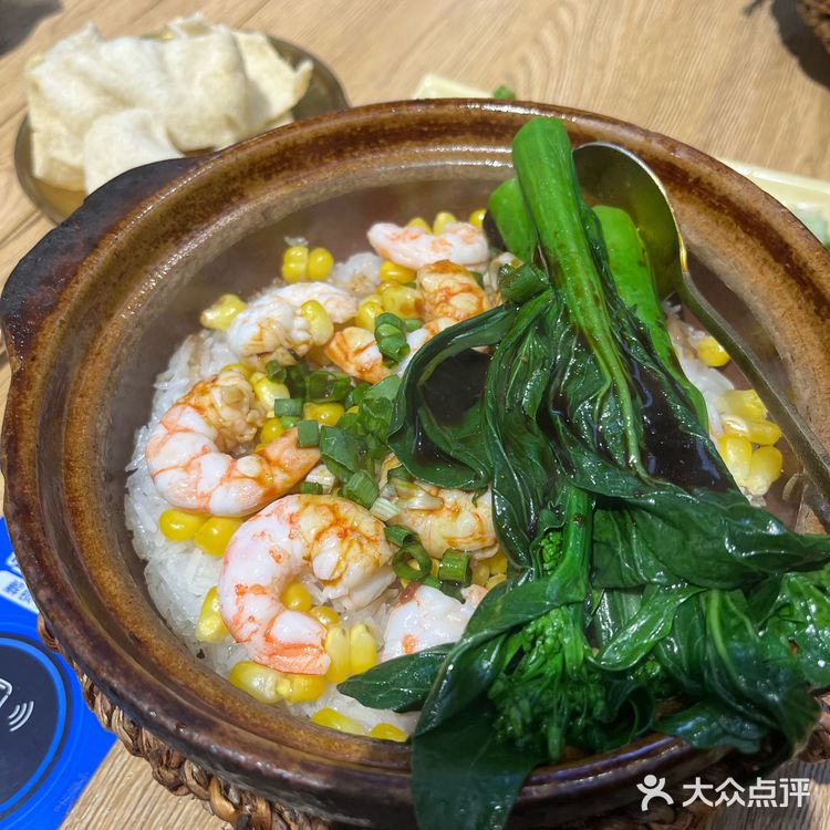 独家秘制，煲仔饭来一份