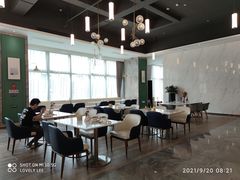 -苏州工业园区奥特莱斯亚朵酒店