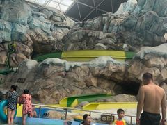 -望儿山温泉水乐园