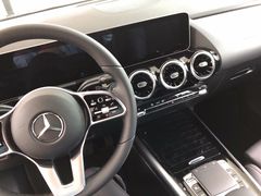 -杭州中升之星奔驰4S店(滨江店)