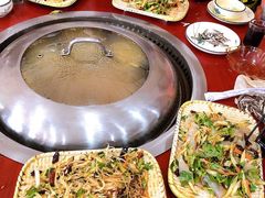 -哈尔滨东北铁锅炖(都督街店)