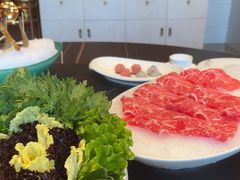 -鼎泰亨·海鲜牛肉餐厅(滨江店)