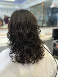 -镁连社·美联社