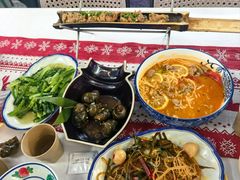 -刘姐啤酒鱼民族演艺餐厅(西街总店)