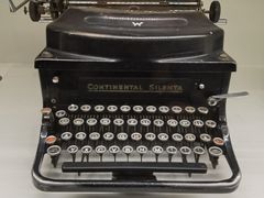 -陆汉斌打字机博物馆