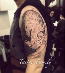 微信号15921903323-TATTOO FAMILY刺青纹身工作室