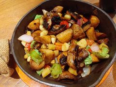 -云海肴·汽锅鸡·云南代表菜(天山百盛优客店)