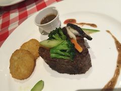 iphone_upload_pic-卡本妮法餐厅·北京和平宾馆