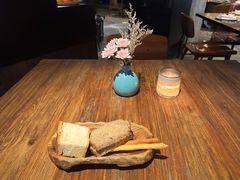 -Carbon莫卡哆·意大利复古集市餐厅(杭州大厦店)