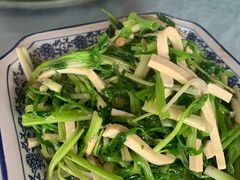 水芹菜炒干丝-洞天食府(北大街店)