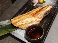 -铭牛烧肉·和牛海鲜自助(高新月牙湖店)