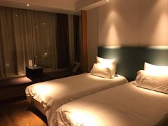 -天港漫非酒店(宁波火车站联丰地铁站店)