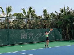-成都高新创新角度网球俱乐部