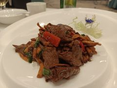 茶树菇炒牛柳-粤珍轩·家宴·广式茶点(新城广场店)