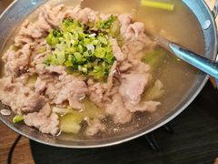 -肖四女乐山跷脚牛肉(南汇大学城生活广场店)