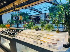 -川骄海鲜自助(王府井奥莱UP TOWN店原世界之花店)
