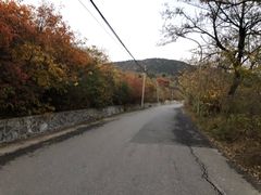 -鬼笑石后山停车场