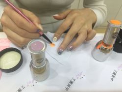 -艾薇美甲美睫