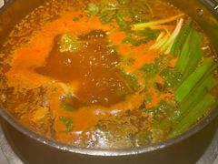 -野山舂·贵州现舂酸汤牛肉(民生路店)