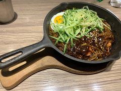 铁板金枪鱼炸酱面-炒码先生·韩餐炸鸡披萨(西塔店)